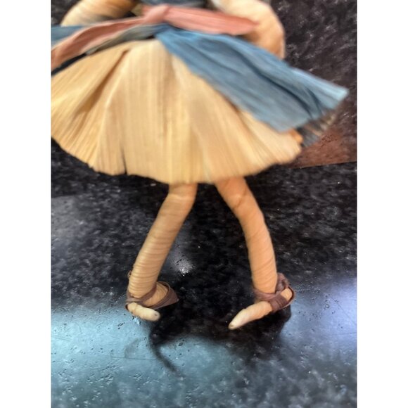 Vintage Handmade Corn Husk Doll 2 Layer Blue Beige Skirt Holding Flower Bouquet - Picture 7 of 9